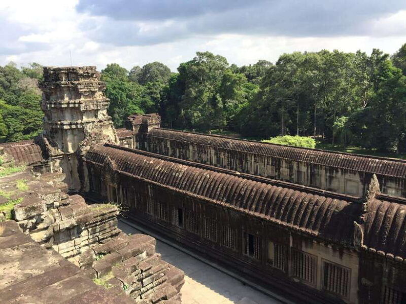siem-reap-angkor-wat-half-day-trip-with-local-guide