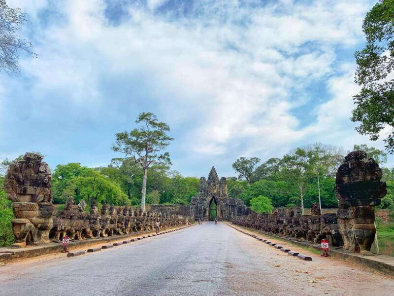 siem-reap-angkor-wat-private-tour-by-tuk-tuk-2