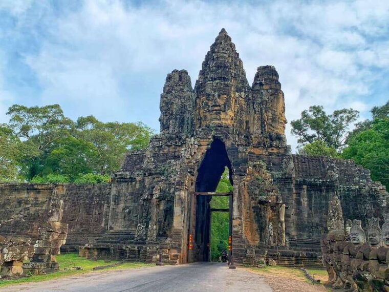 siem-reap-angkor-wat-private-tour-by-tuk-tuk-2