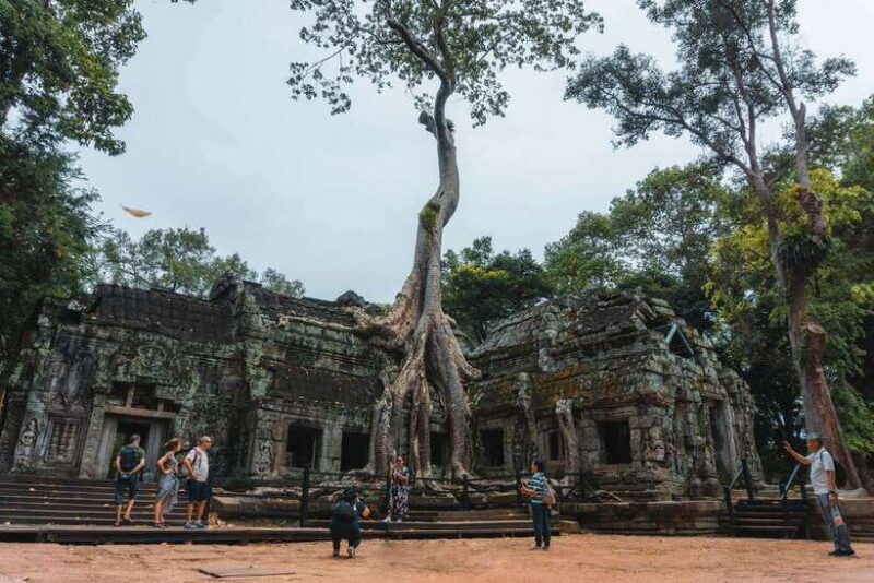 siem-reap-angkor-wat-small-group-full-day-tour-and-sunset