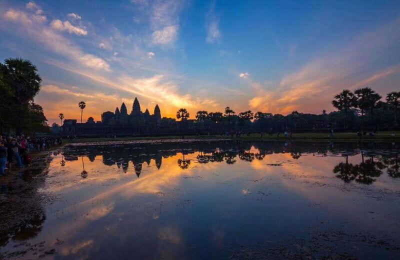 siem-reap-angkor-wat-small-group-sunrise-tour-2