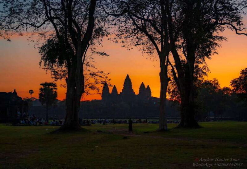 siem-reap-angkor-wat-small-group-sunrise-tour