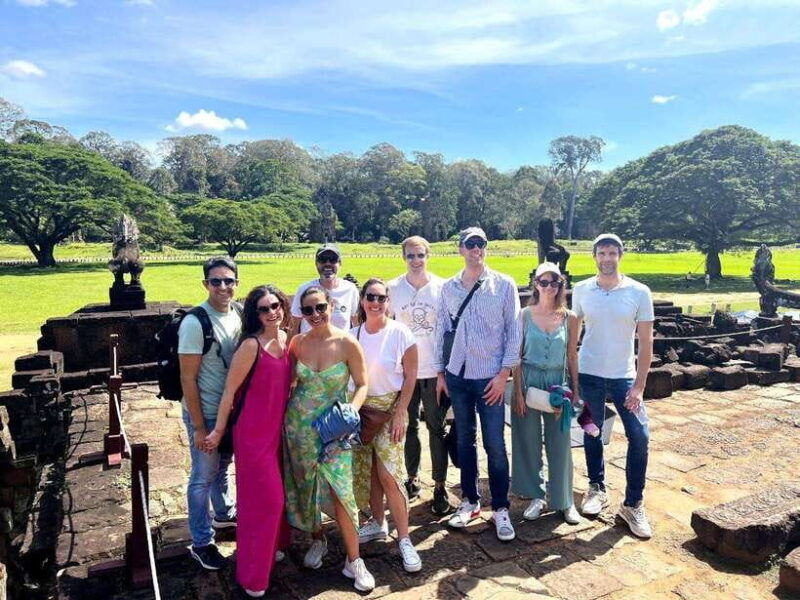 siem-reap-angkor-wat-small-group-sunrise-tour