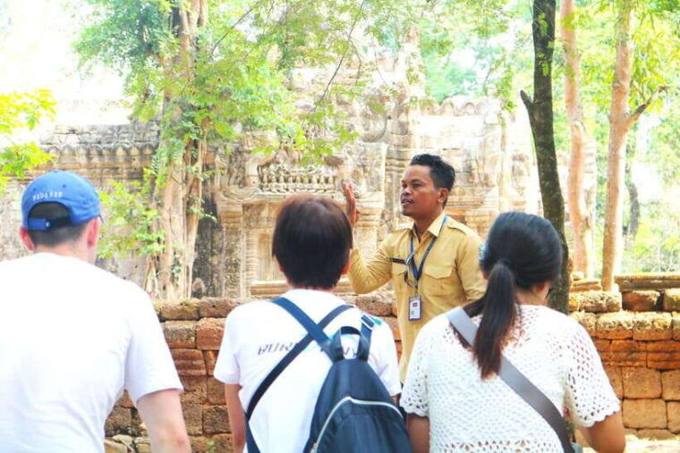 siem-reap-angkor-wat-small-group-with-sunset-tour