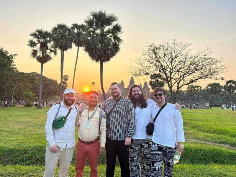 siem-reap-angkor-wat-sunrise-and-full-day-sightseeing-tour