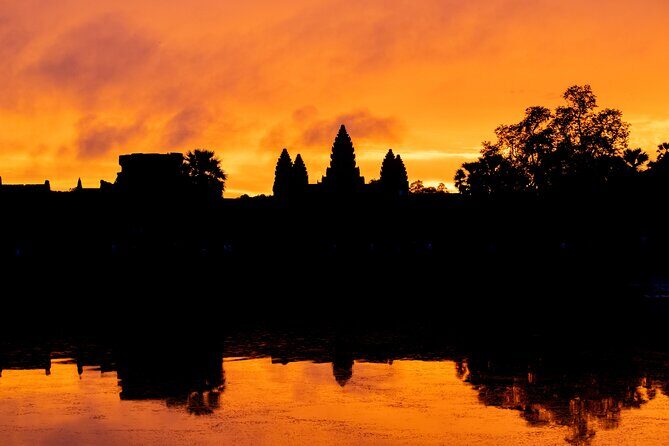 Siem Reap: Angkor Wat Sunrise & Explore Angkor Temples With Guide - The Experience in Detail