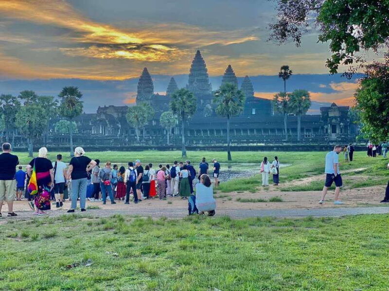 siem-reap-angkor-wat-sunrise-explore-the-most-iconic-temples-2