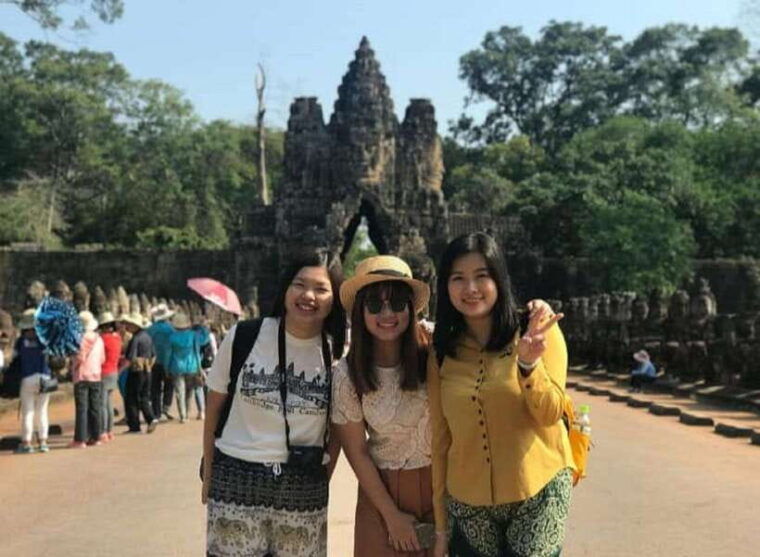 siem-reap-angkor-wat-sunrise-explore-the-most-iconic-temples