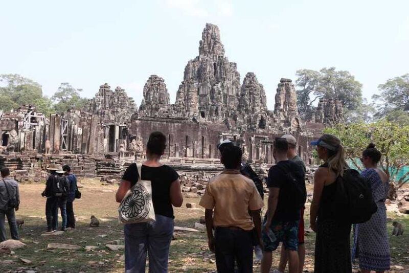 siem-reap-angkor-wat-sunrise-small-group-temple-tour