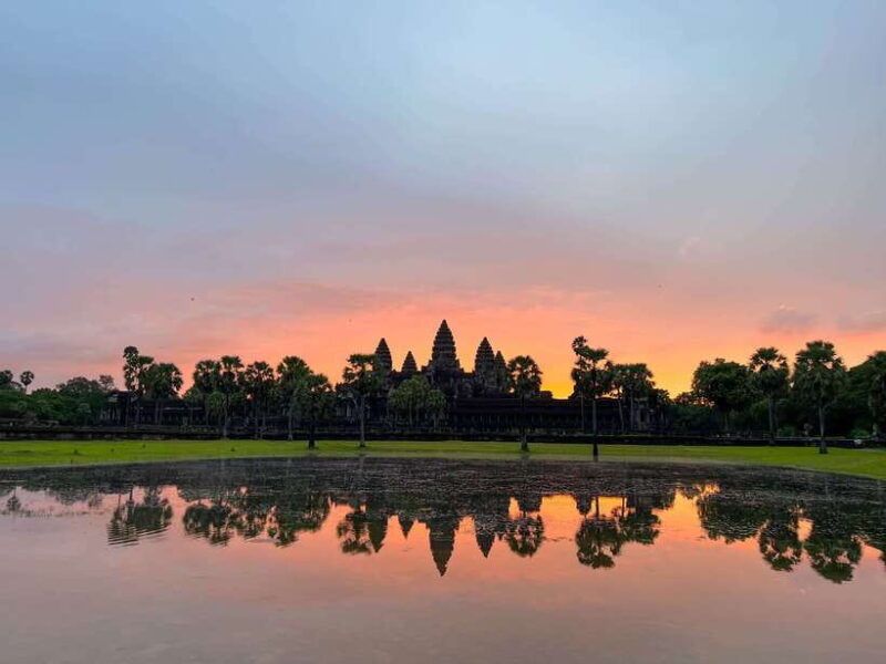 siem-reap-angkor-wat-sunrise-tour-via-tuk-tuk-breakfast