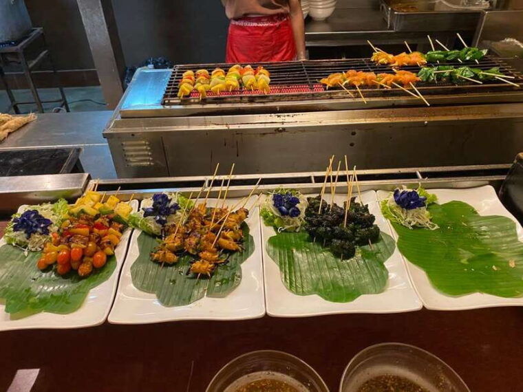 siem-reap-apsara-dance-show-dinner-with-tuk-tuk-transfers