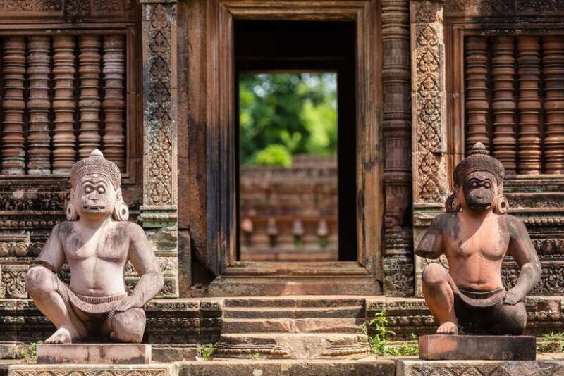 siem-reap-banteay-srei-and-5-grand-temples-tour-with-guide