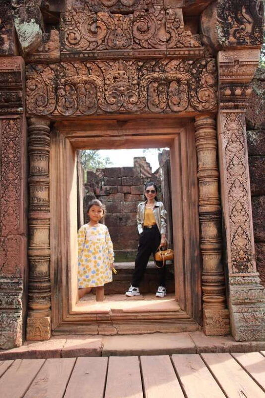 siem-reap-banteay-srei-and-kbal-spean-day-trip