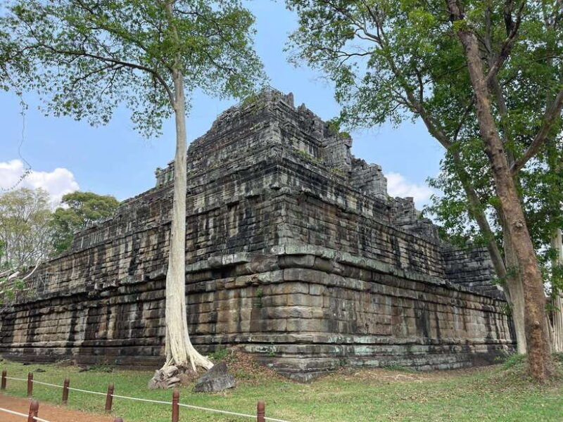 siem-reap-banteay-srei-koh-ker-beng-mealea-private-tour