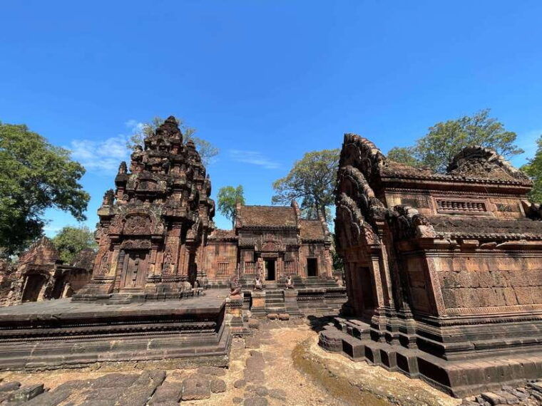 siem-reap-banteay-srei-koh-ker-beng-mealea-private-tour