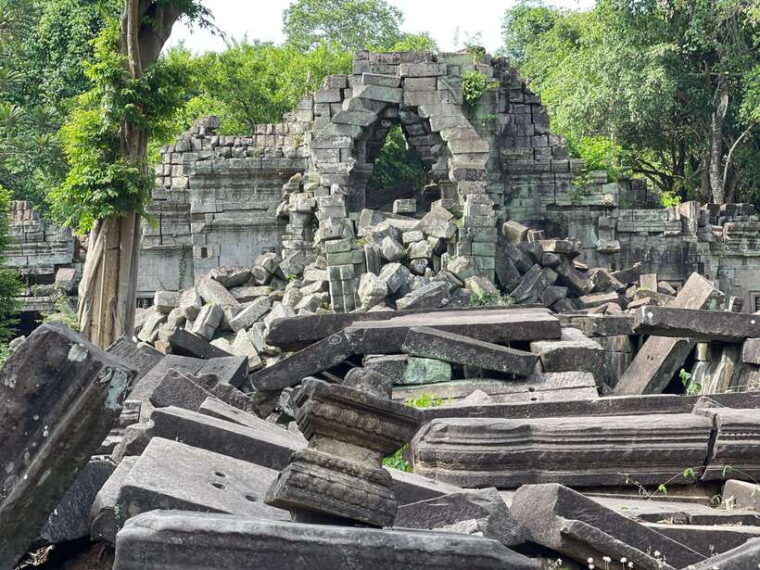 siem-reap-banteay-srei-koh-ker-beng-mealea-private-tour