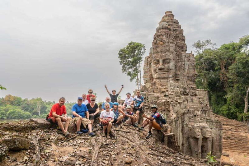 siem-reap-bike-the-angkor-temples-guided-tour-with-lunch