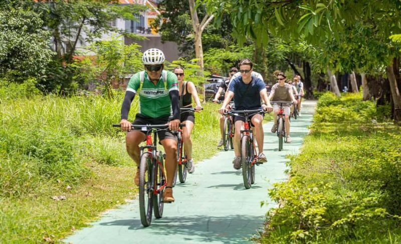 Siem Reap City Bike Tour / E-Bike or Tuk Tuk - Key Points