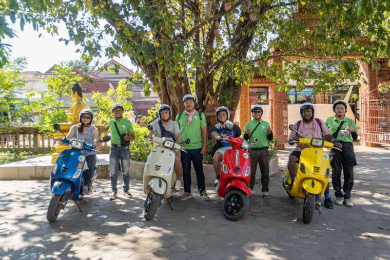 siem-reap-city-tour-by-vespa