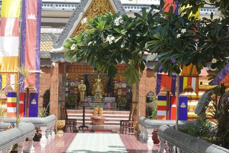 Siem Reap: City Walking Tour and Art Gallery Visit - Key Points