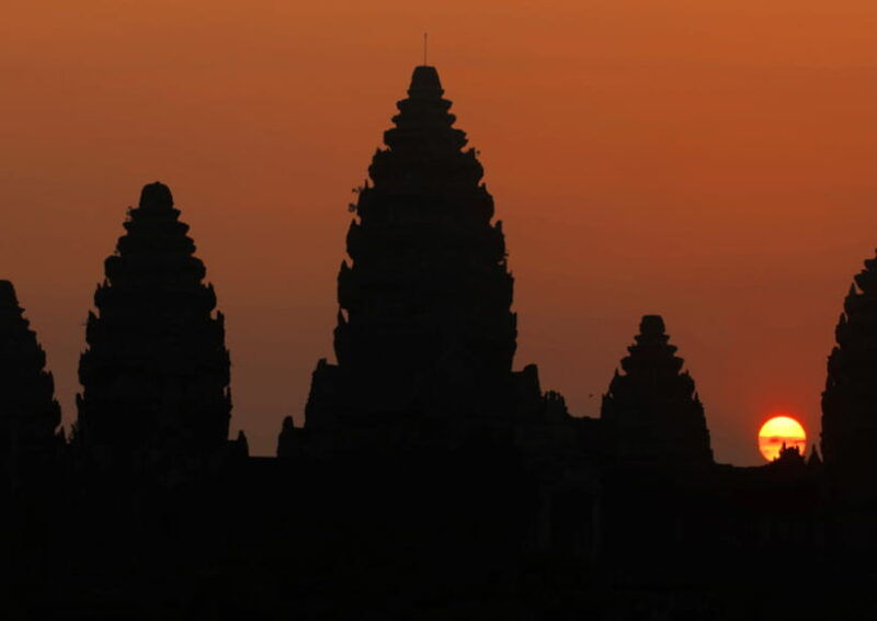siem-reap-classic-angkor-wat-full-day-with-sunset-tour