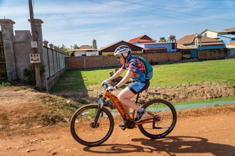 Siem Reap: Countryside Bike Tour - Farms, Temples & Snacks - The Cultural and Culinary Highlights