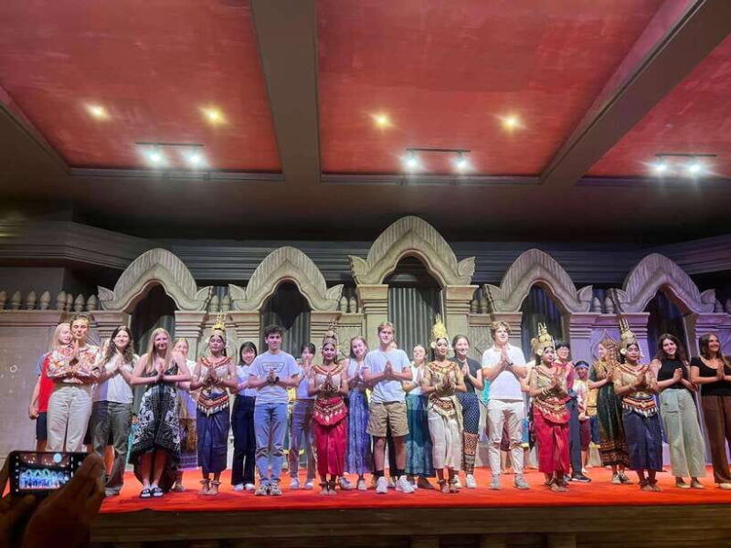 siem-reap-dinner-show-apsara-dance-round-pick-up-included