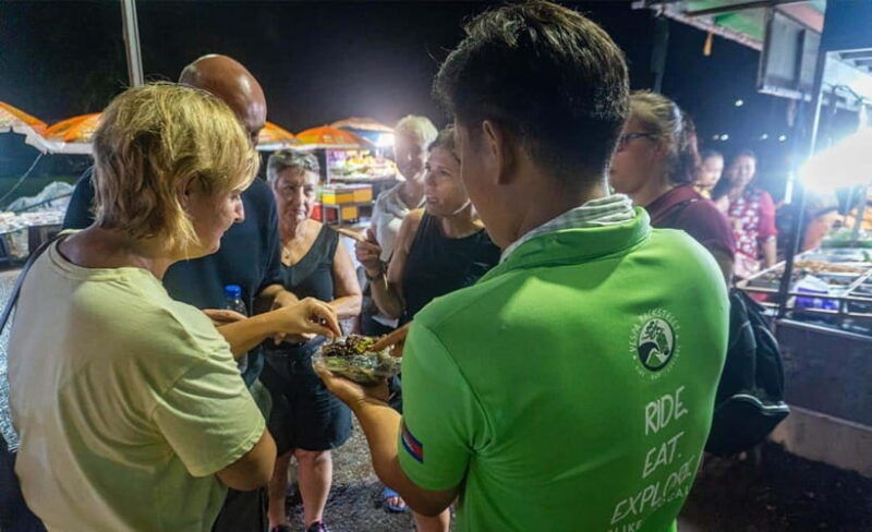 siem-reap-evening-foodie-vespa-tour