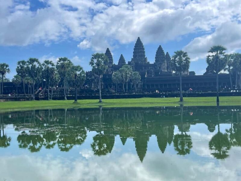 Siem Reap: Exclusive Angkor Wat Sunrise Tour by Tuk-Tuk - Unlocking the Magic of Angkor Wat at Dawn: An Honest Review