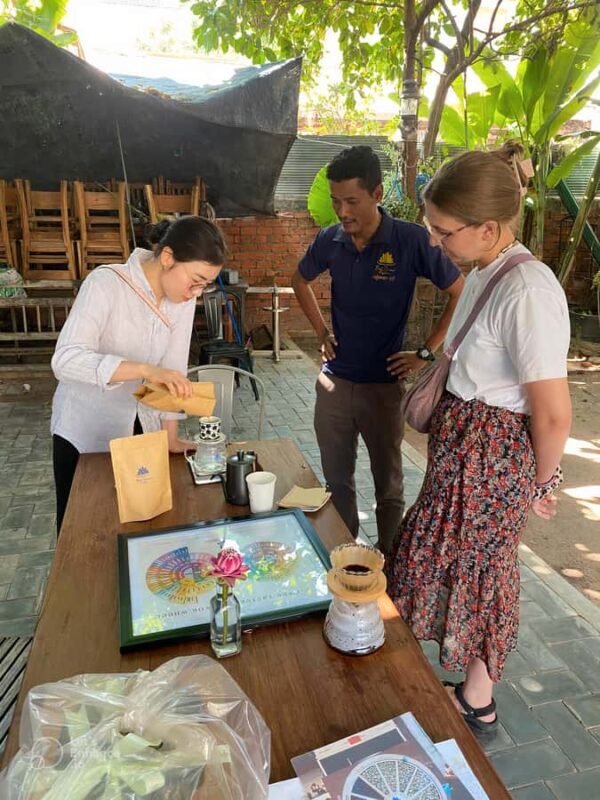 Siem Reap: Feel Good Evening Walking Tour - Who Will Love This Experience?