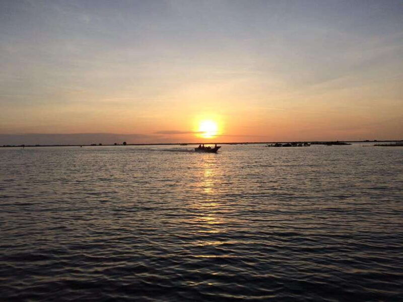 siem-reap-floating-village-tour-kompong-phluk-tour