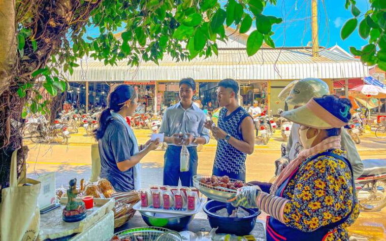 siem-reap-free-market-local-temple-tour
