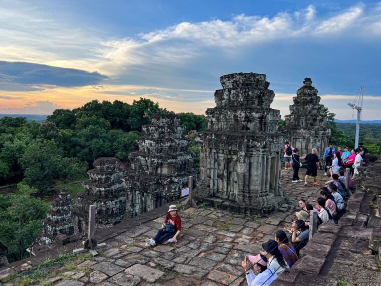siem-reap-full-day-angkor-wat-temple-experience-with-sunset