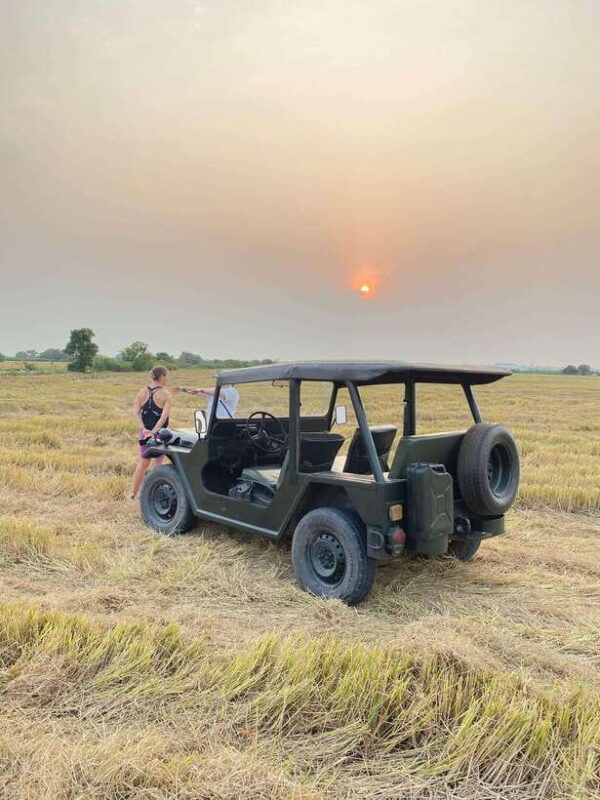 siem-reap-guided-countryside-sunset-tour-by-jeep