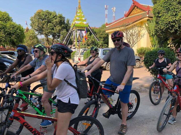 siem-reap-half-day-by-bicycle-sunset-on-the-bank-of-lake