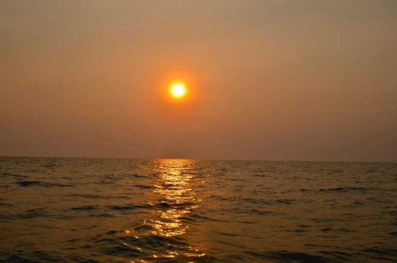 siem-reap-half-day-kampong-phluk-with-sunset-boat-guide