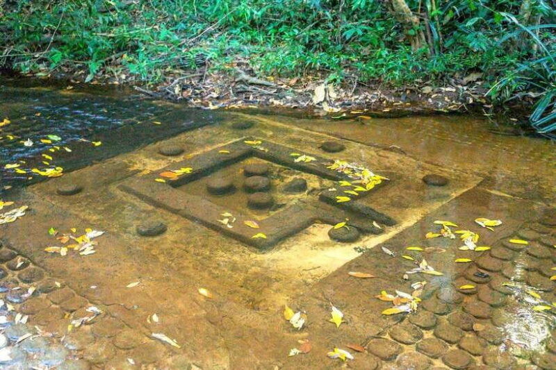 siem-reap-kbal-spean-and-banteay-srei-temple-private-hike