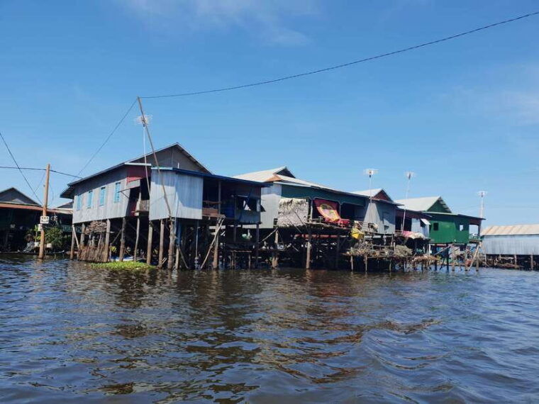 siem-reap-kompong-khleang-floating-village-guided-tour