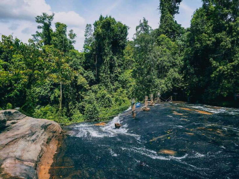 siem-reap-kulen-mountain-beng-mealea-and-tonle-sap-tour-2