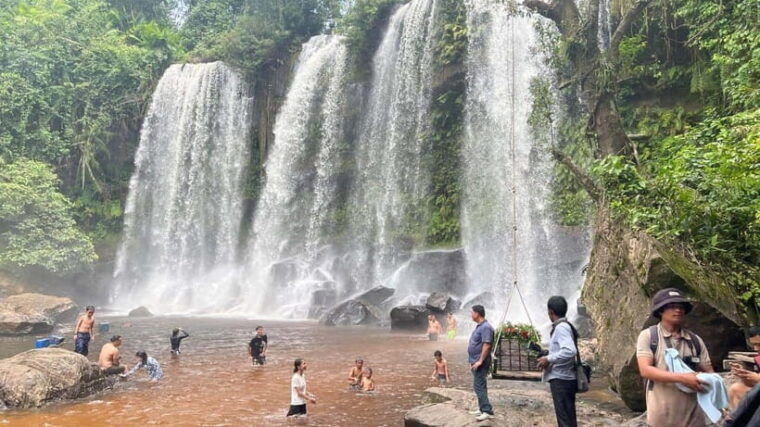 siem-reap-kulen-mountain-waterfall-and-historical-wonders