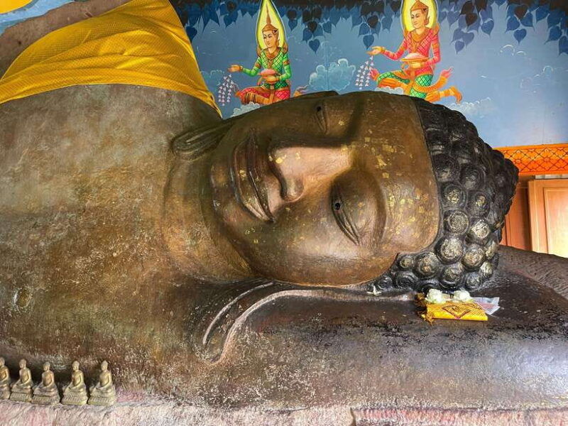 siem-reap-kulen-waterfall-and-1000-linga-river-tour