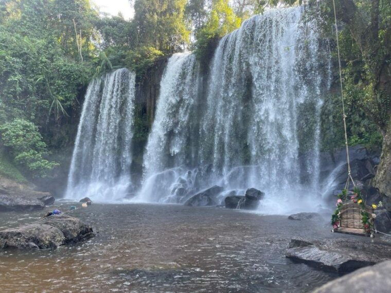 siem-reap-kulen-waterfall-and-1000-linga-river-tour
