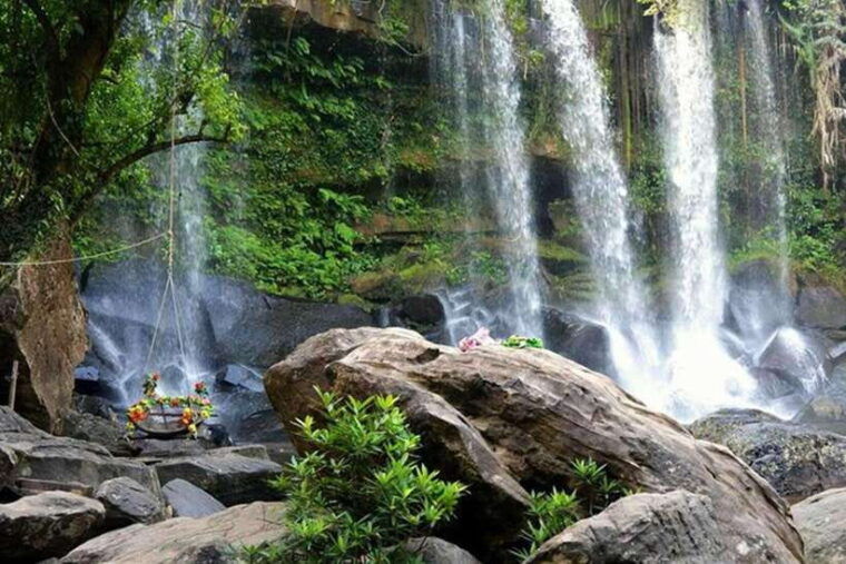 siem-reap-kulen-waterfall-by-private-tour