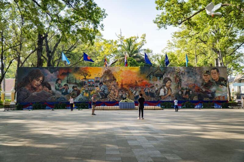 Siem Reap: Morning Food Tour, Market Walking & Street Art - Why This Tour Offers Great Value