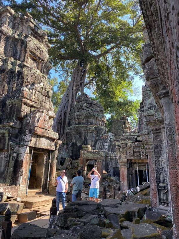 siem-reap-personalized-angkor-wat-sunrise-tour-by-tuk-tuk
