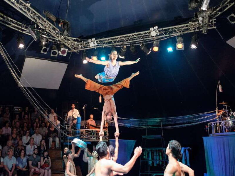 siem-reap-phare-cambodian-circus-with-tuk-tuk-transfers