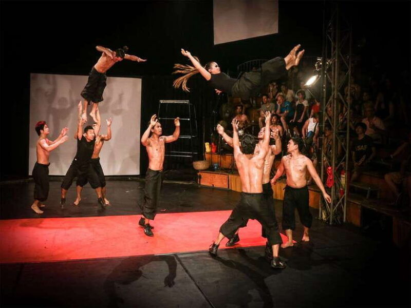 siem-reap-phare-cambodian-circus-with-tuk-tuk-transfers