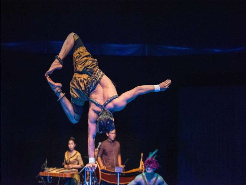 siem-reap-phare-cambodian-circus-with-tuk-tuk-transfers