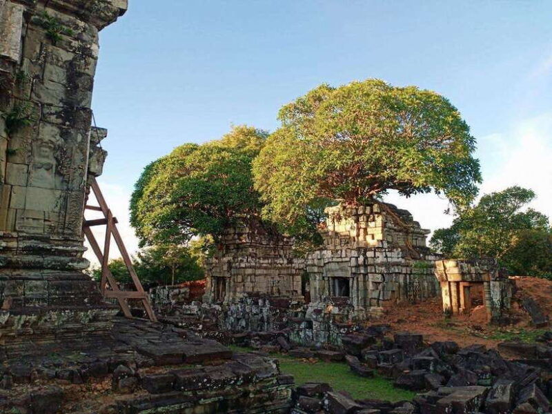 siem-reap-phnom-bok-mountain-and-grand-circle-temples-tour