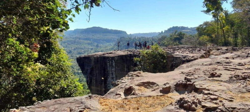 siem-reap-phnom-kulen-and-banteay-srei-jeep-tour